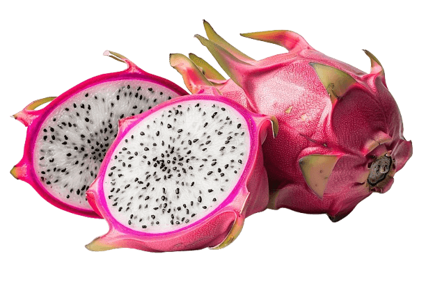 Pitahaya fresca (fruta del dragón) entera y partida mostrando su pulpa blanca con semillas negras / Fresh pitahaya (dragon fruit) whole and cut open showing its white pulp with black seeds